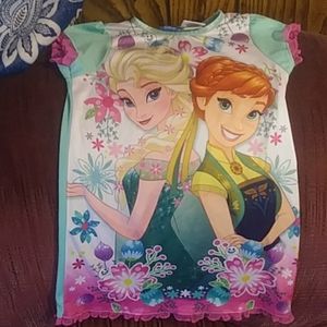 Little girls Frozen night gown